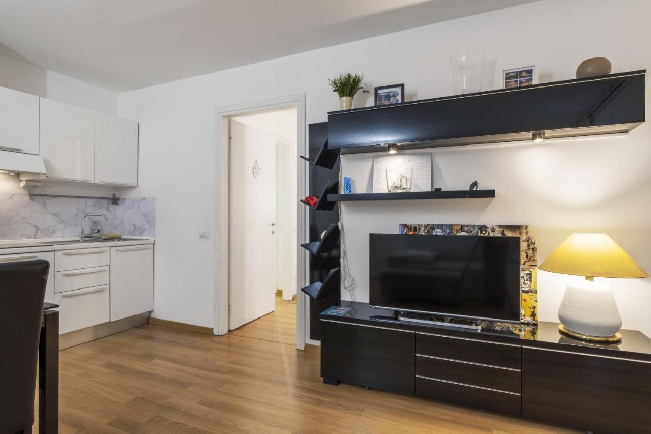 Cozy & Comfy Apt In Navigli Area Milano Ngoại thất bức ảnh