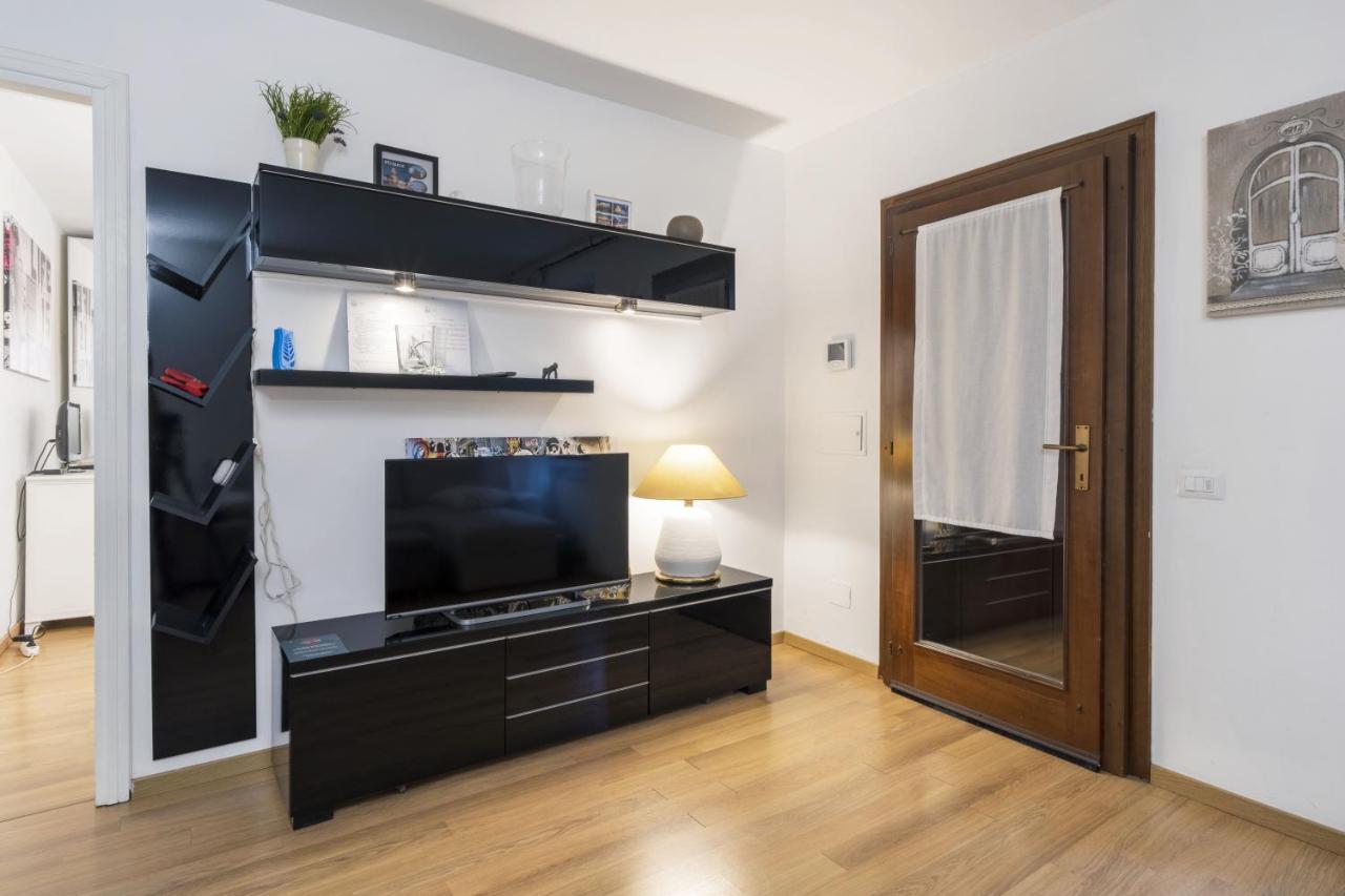 Cozy & Comfy Apt In Navigli Area Milano Ngoại thất bức ảnh
